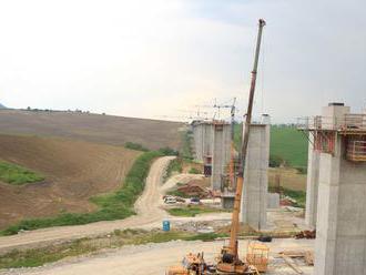 Výstavba úseku D1 Hubová - Ivachnová sa môže predĺžiť o päť rokov