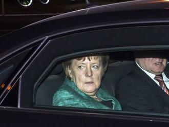 Nemecký prezident sa stretol s Merkelovou, Seehoferom a Schulzom