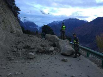 Silné zemetrasenie v Tibete poškodilo budovy, obete však nehlásia