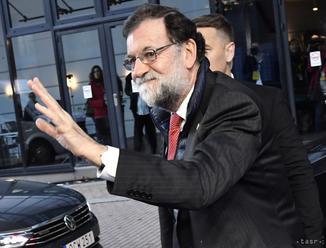 Rajoy: Prvá schôdza katalánskeho parlamentu bude 17. januára