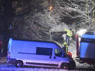 Medzi Tatranskou a Veľkou Lomnicou sa zrazilo päť áut