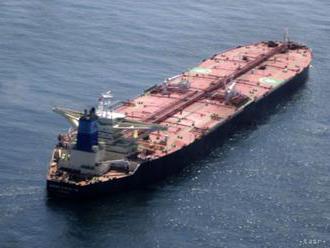 Južná Kórea zadržiava ropný tanker, posádka údajne obchodovala s KĽDR