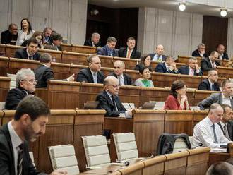 Parlament neschválil nominantov na členov Regulačnej rady ÚRSO