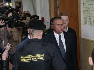 Súd uznal ruského exministra Uljukajeva vinným z korupcie