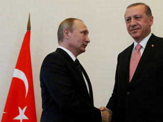 Turecko a Rusko podpísali zmluvu o financovaní nákupu systému S-400 