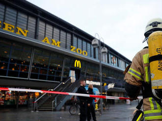 Hasiči pre dym evakuovali berlínsku železničnú stanicu Zoo, jeden zranený