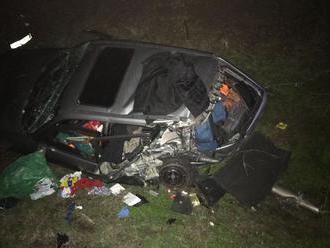 Smrteľná nehoda na D1 pri Senci: FOTO Brutálnej zrážky troch áut
