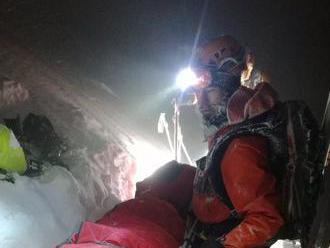 FOTO Ďalšia lavína v Nízkych Tatrách: V Derešskom kotle strhla otca so synom