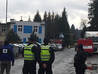 ONLINE: Výbuch v Poličských strojírnách způsobilo TNT, policie oblast evakuovala