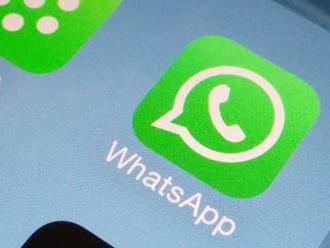 WhatsApp se proměňuje na sociální síť. Inspiroval se u Snapchatu