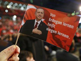 Erdogan chystá turné v Porýní, jeho špioni slídí v německých školách