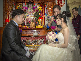 Taiwanská svadba to je luxus a prezliekanie. Zábave by sa však mali učiť od nás