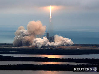 Štart rakety Falcon 9 sa na druhýkrát podaril