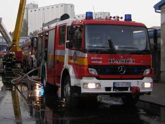 V bratislavskom Technopole uniká plyn, zasahujú hasiči