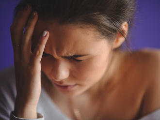 Netrpte zbytočne: Tipy, ako zvládnuť bolesť hlavy bez tabletiek!
