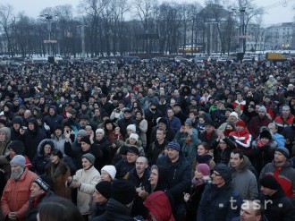 Učitelia po celom Poľsku štrajkujú na protest proti zmenám v školstve