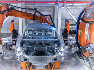 Výrobu vozů Audi A4 a A5 narušil nedostatek součástek