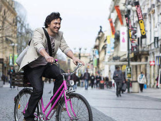 Růžová kola přechází z aktivity nadšenců v byznys. Bicykly zdražují a přicházejí o duši
