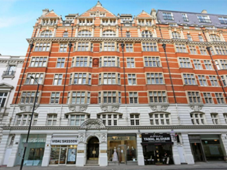 Luxusní byty v Londýně nikdo nechtěl, teď jsou na Airbnb za 47 tisíc na noc