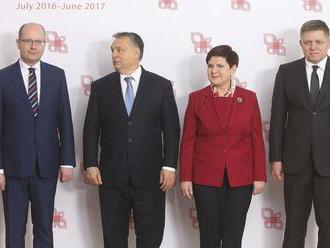 Vo Varšave rokovala V4, Fico varoval pred životnou chybou Únie