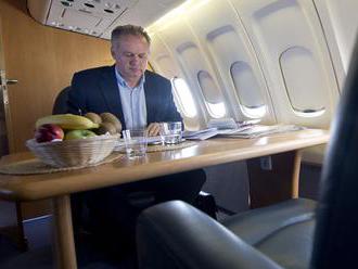 Prezidenta Kisku kritizujú za údajné súkromné lety za státisíce eur