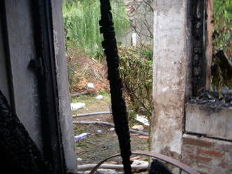 Rodinným domom v obci Tepličky otriasol výbuch