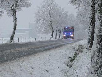 FOTO Bláznivý apríl sa nekončí: Česko zasiahla snehová apokalypsa!
