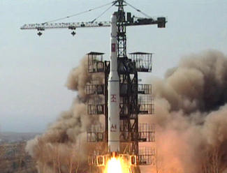 KLDR neúspěšně vyzkoušela raketu, vysloužila si kritiku