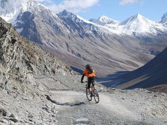 Indickým Himálajem na kole. Je to vůbec možné?