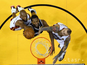 NBA: San Antonio a Toronto sa prebojovali do konferenčného semifinále