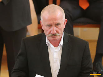 Poslanca Kotlebovej strany Stanislava Mizíka obvinili  z extrémistických trestných činov