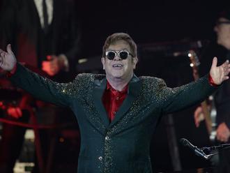 Elton John zo zdravotných dôvodov zrušil deväť koncertov v USA