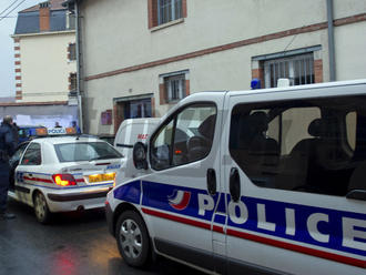Otca nedávneho útočníka vo Francúzsku zadržali tiež: Vyhrážky policajtom