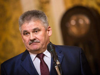 Minister Richter sa vyjadril k návrhu na jeho odvolanie, podal aj trestné oznámenie na Sulíkovu SaS