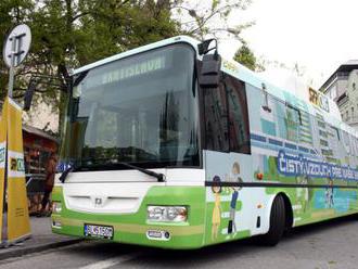 V Bratislave bude jazdiť ekologický bielo-zelený autobus, v budúcnosti môžu pribudnúť ďalšie