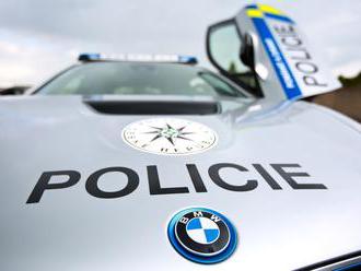 Megaškandál u susedov: Českí policajti rozmlátili super auto za stovky tisíc! To však ani zďaleka ni