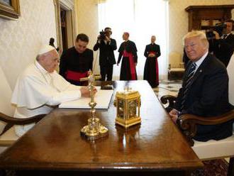 Papež František přijal k audienci prezidenta USA Trumpa