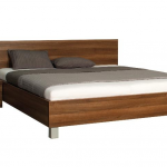 Čo treba vedieť pred kúpou drevenej postele?