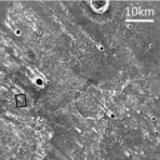 Dopady meteoritov na dávnom Marse vyvolali búrlivé tornáda