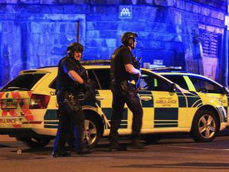 Teror na koncertě v Manchesteru ONLINE: Mezi dětmi vybuchla bomba plná hřebíků