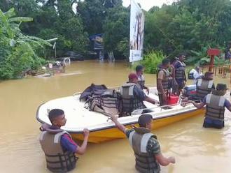 Povodně a sesuvy bahna na Srí Lance: přes 150 mrtvých a půl milionu evakuovaných