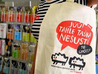 Město Jihlava prodává nákupní látkové tašky na více použití