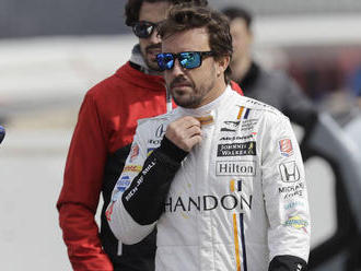 Alonsovu skúšku v IndyCar neohrozili ani vtáky. Jednému zachránil život