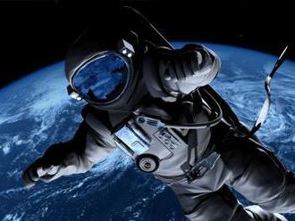 Americkí astronauti z ISS uskutočnili dvojstý výstup do otvoreného kozmu