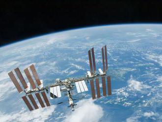 Francúzsky astronaut na ISS upozornil na žiarivé osvetlenie ciest v Belgicku