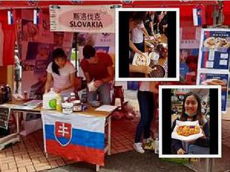FOTO Slovenskí študenti sa postarali o úspech na Taiwane: Domáci sa trhali za našimi špecialitami