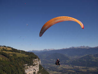 Slovenský paraglidista   havaroval: Počas letu sa zrútil z výšky 50 metrov