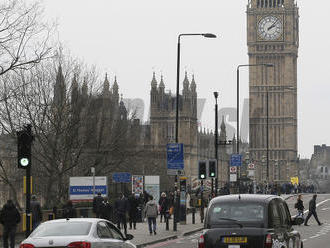 Poplach v Londýne: Zo strachu pred útokom uzavreli Westminsterský most