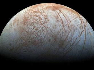NASA chce nájsť známky života na Jupiterovom mesiaci Európa