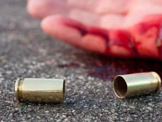 Aktualizované: V bratislavskom Ružinove sa strieľalo, obete sú zrejme dve
